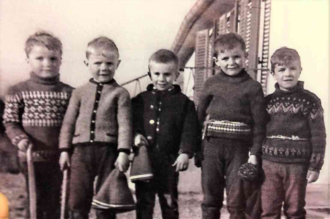 Georg Rosner mit seinen Freunden