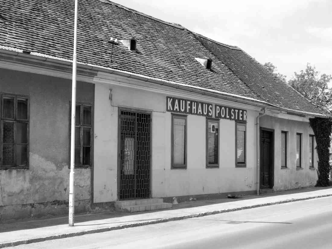 Kaufhaus Polster (Steinamangererstraße 54)