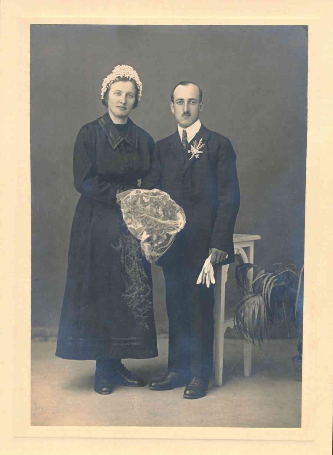 Das Hochzeitspaar Lidia Seper (*1903/+1983) und Sandor Osvald (*1901/+1981) - Lerchengasse 12