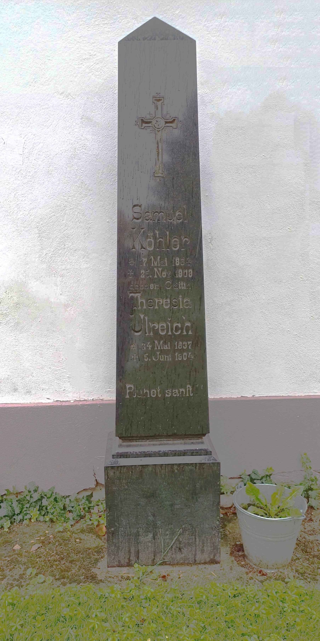 Grabstein von Samuel Köhler I. (*1834/+1909) und Gattin Theresia Köhler (geb. Ulreich,  *1837/+1904) // Geschichte der Köhler-Dynastie