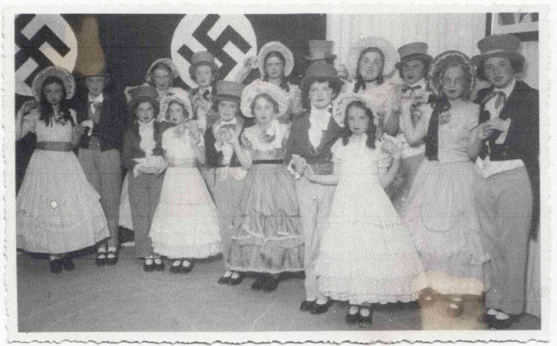 Muttertagsfeier zur Zeit der NAZIS