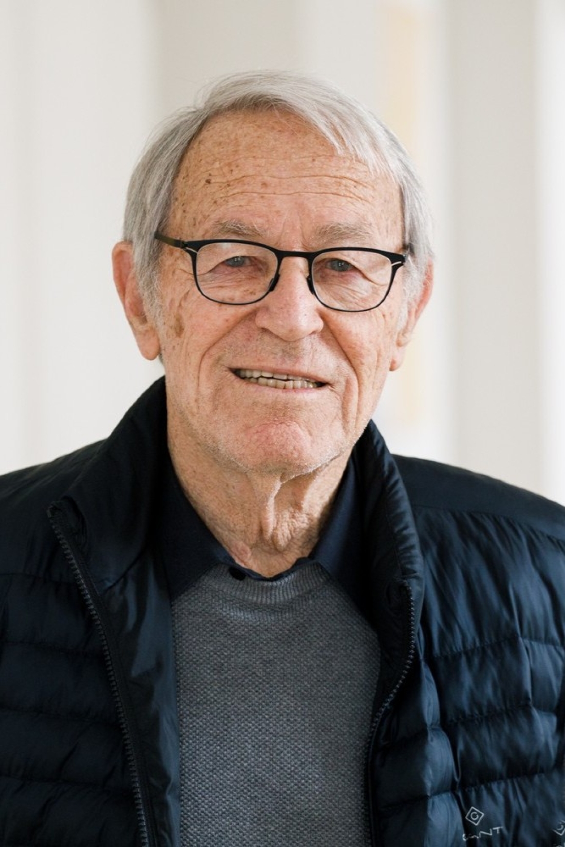Portrait: Lutz, Elija Ludwig Popper jun. (*1938), Dr. med. univ.