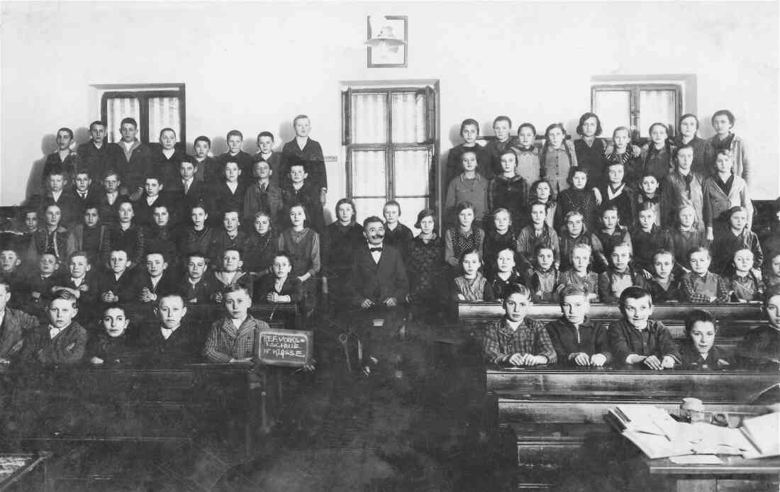 Reformierte Schule: 4. Klasse der Volksschule (Vörösmarty)