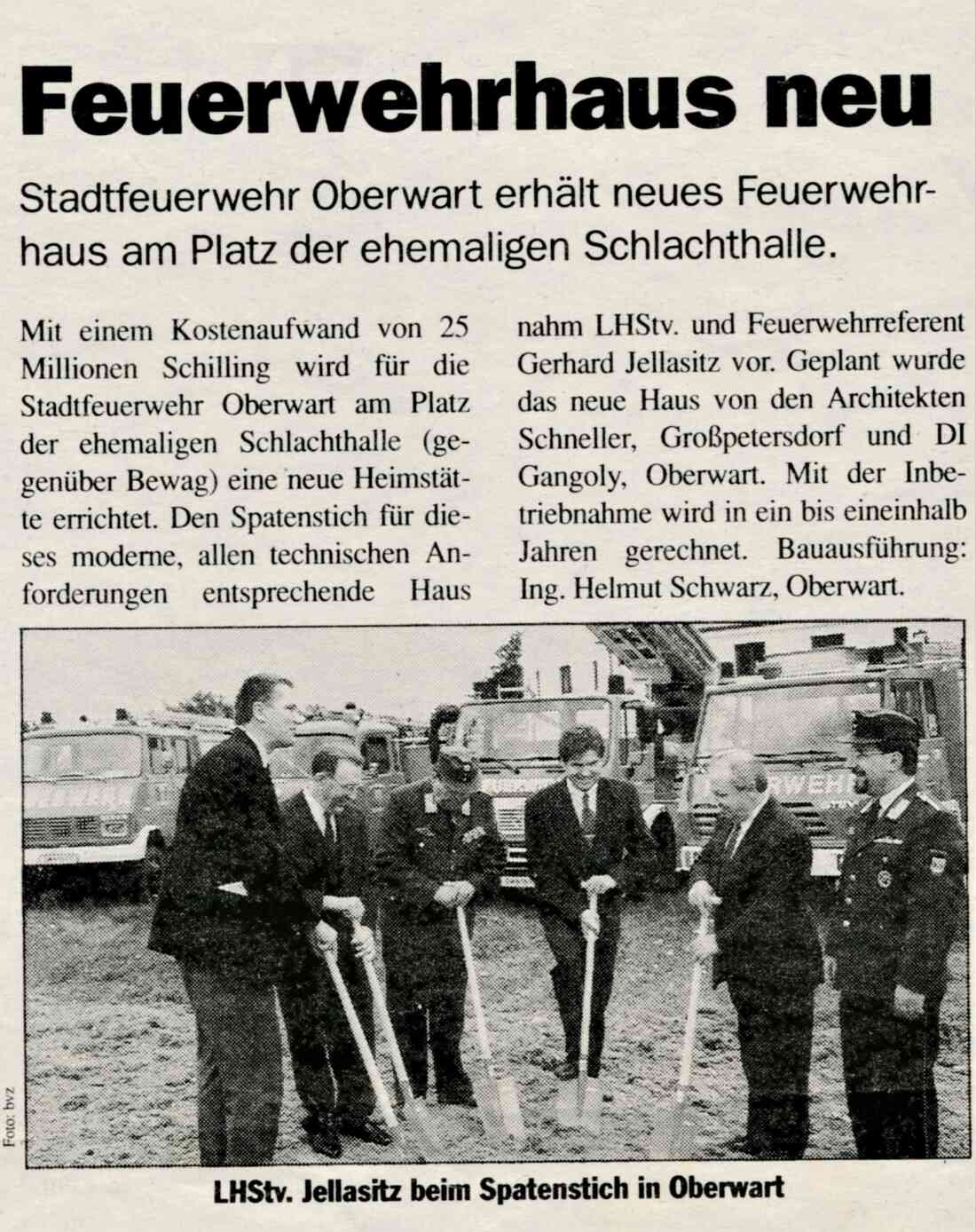 Stadtfeuerwehr: Spatenstich für das neue Feuerwehrhaus am 26. September 1993 (Gartner/Racz/Ringhofer/Jellasitz/Kogler/Imre)