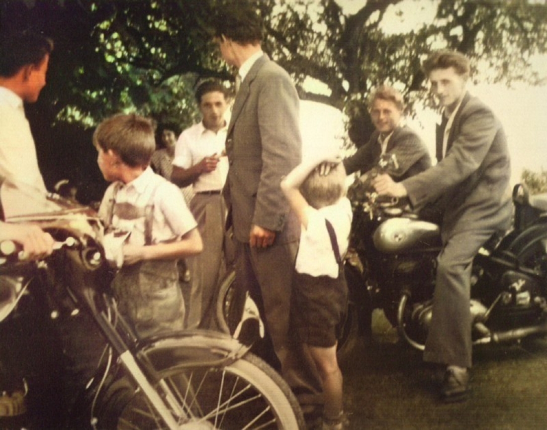 St. Martin: Eugen Stelzer links und Johann Mirtl rechts auf ihren Motorrädern