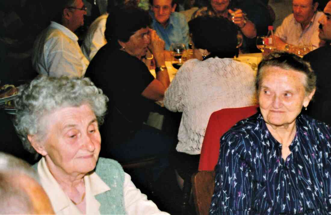 Oberwarter Seniorinnenrunde: Frau Kasper und Frau Wagner