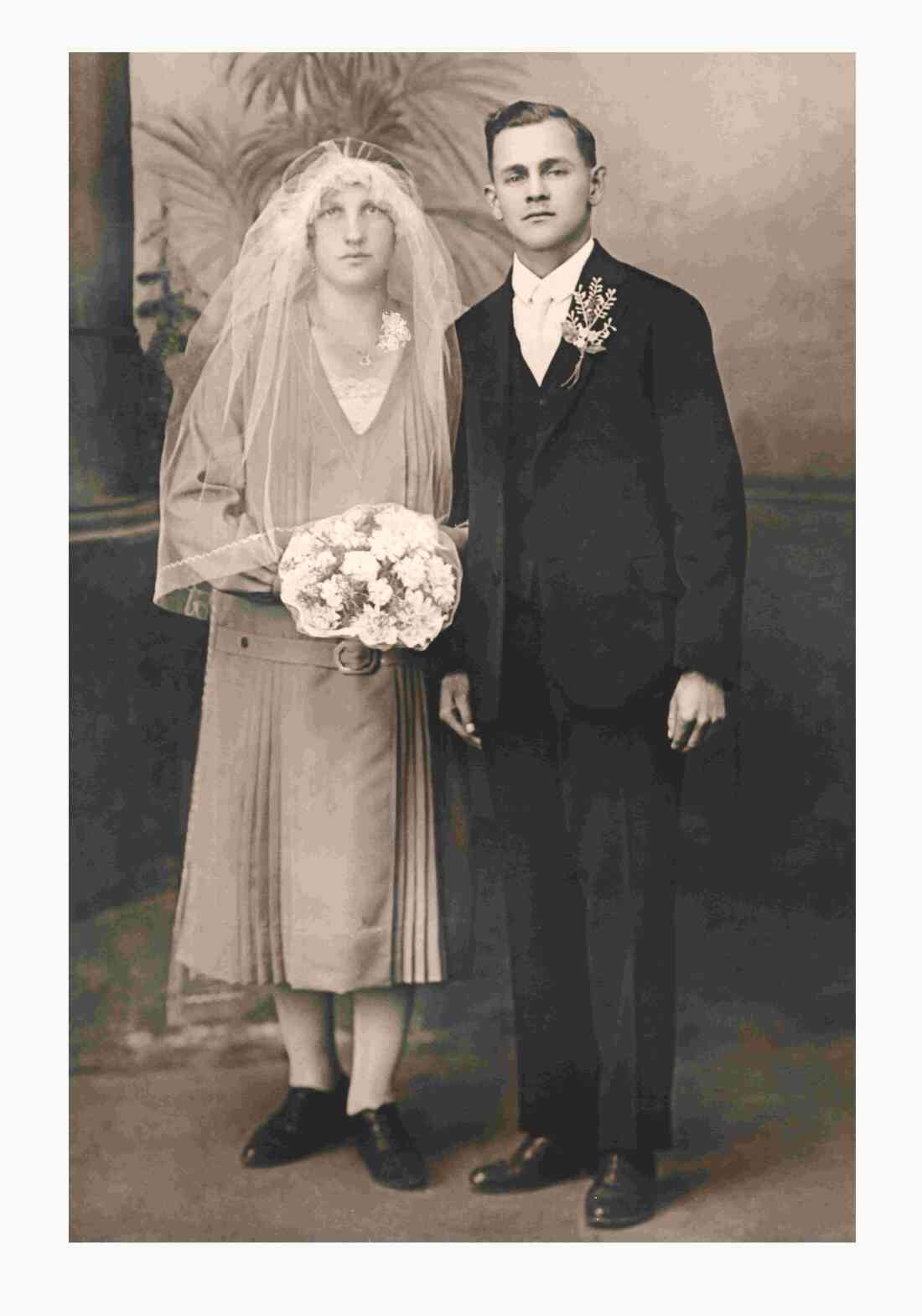 Hochzeit Verona Jezerniczky (geb. Mako in Steinamanger, *1904/+1987) und Karl Jezerniczky (geb. in Papa*1901/+1985) - OW 533 / Pinkagasse 16