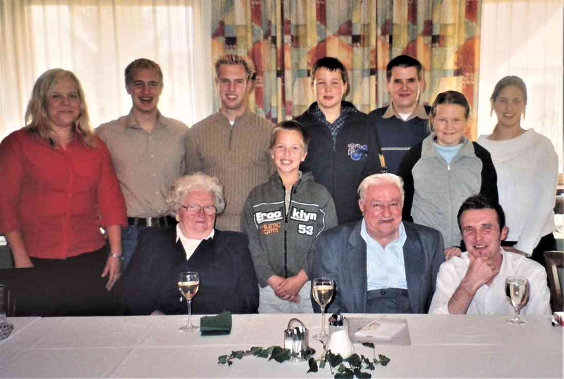 Goldene Hochzeit von Helene "Ilus" (geb. Zambo, *1925/+2008) und Johann Oswald "Janosch" (*1929/+2013)