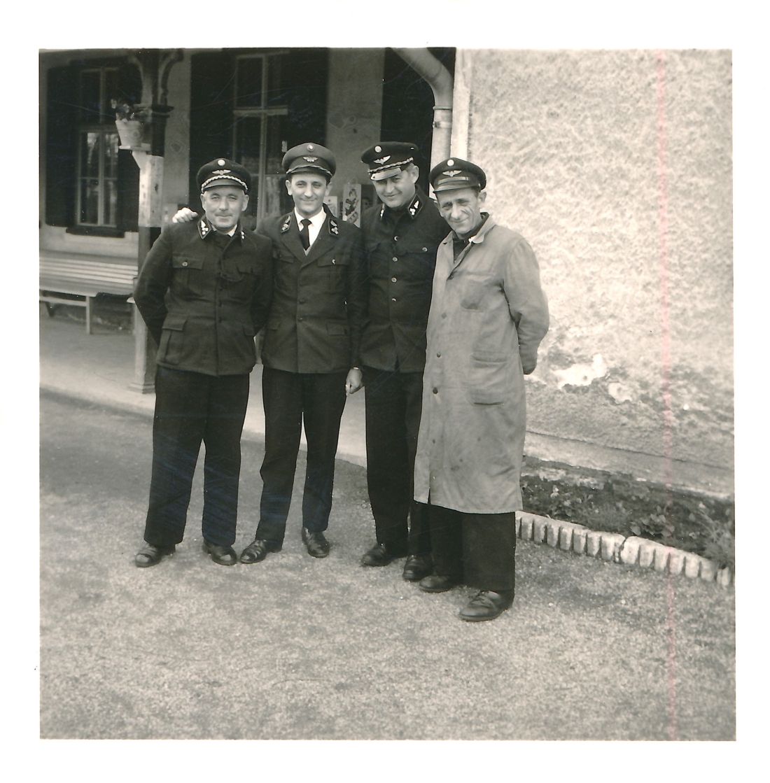 Mitarbeiter am Bahnhof um 1968 - Kuch/Frühmann/Schnalzer/Halvax