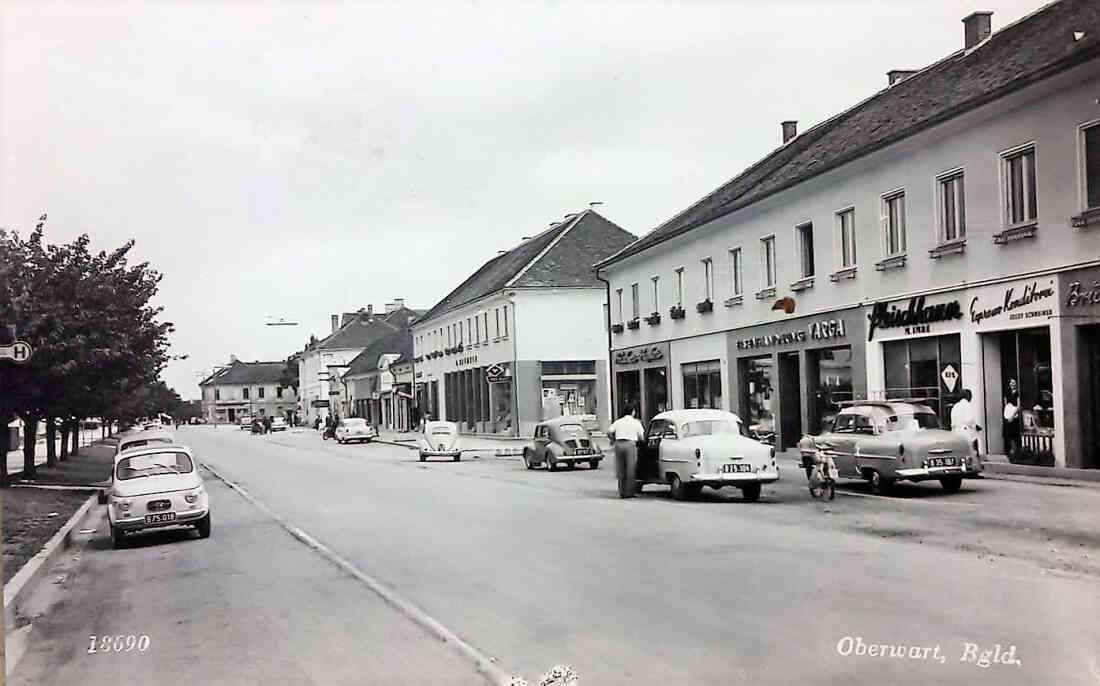 Hauptstraße gegen SO