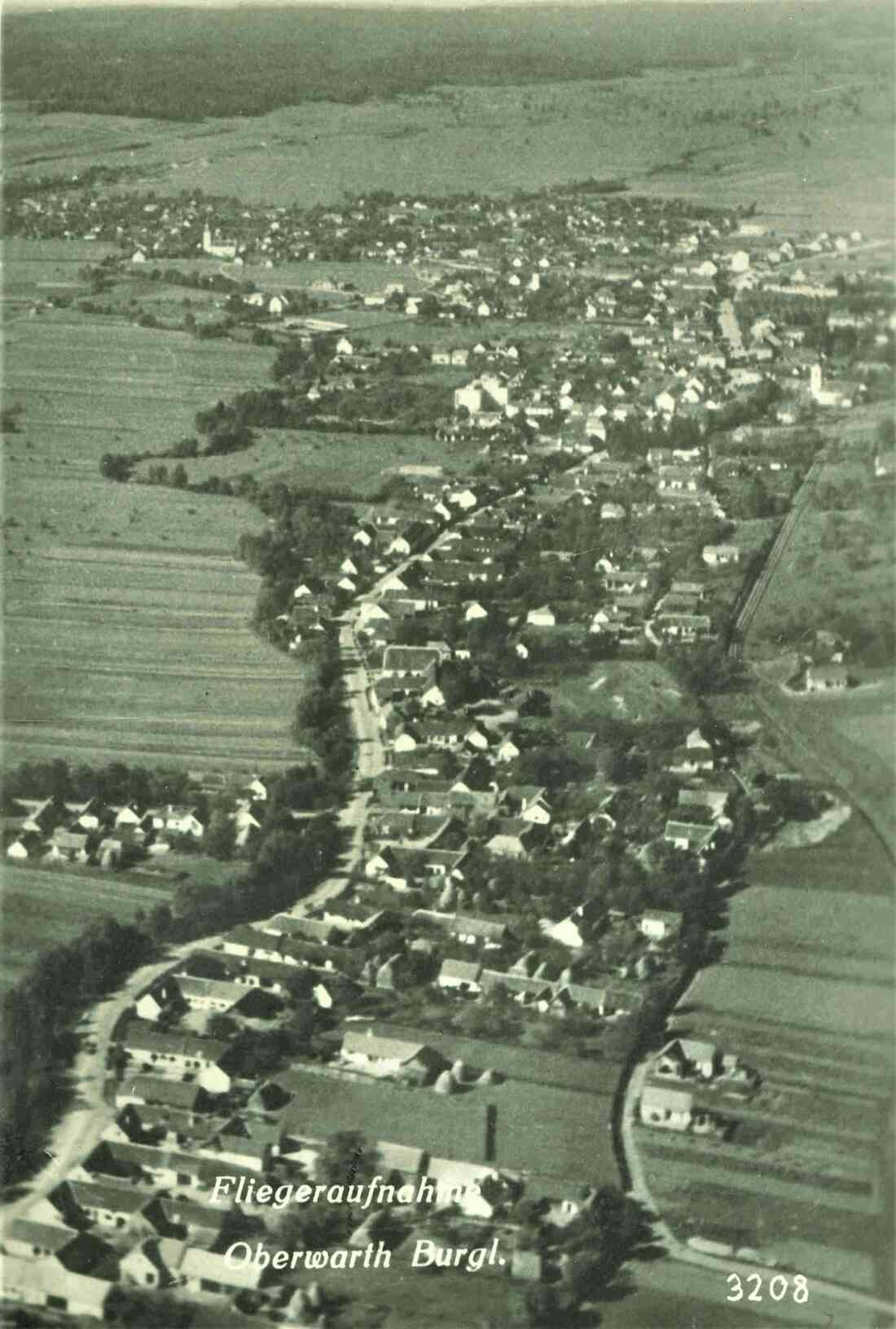 Ansichtskarte: Fliegeraufnahme - Blick entlang der Steinamangererstraße gegen NW (Luftbild)