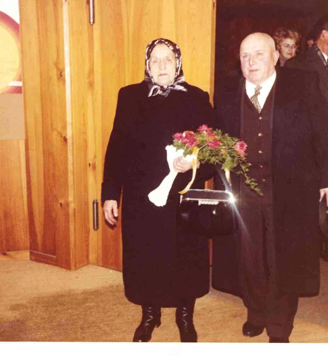 Goldene Hochzeit: Stefan Oswald (*1898/+1974) und Rosalia Oswald (geb. Seper, *1901/+1979) - Am Telek 59