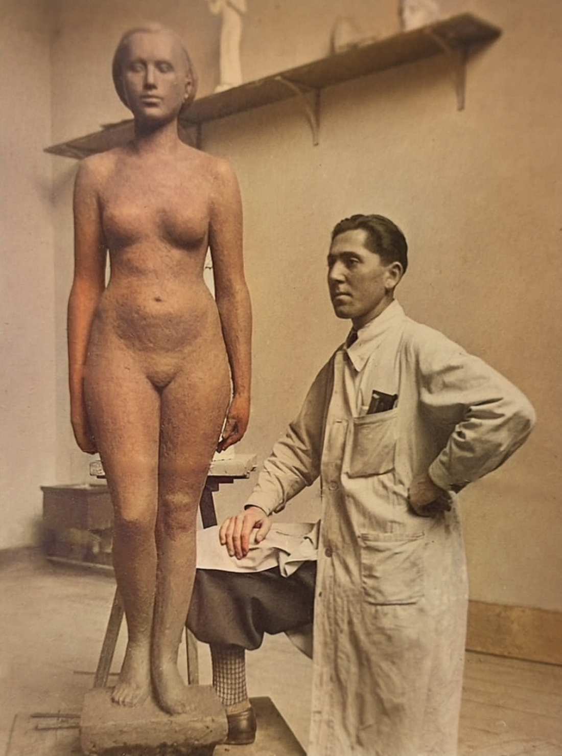 Akad. Bildhauer und Steinmetz Franz Ferdinand Jandl (*1906/+1980) während seines Studiums an der Akademie der Bildenden Künste in Wien