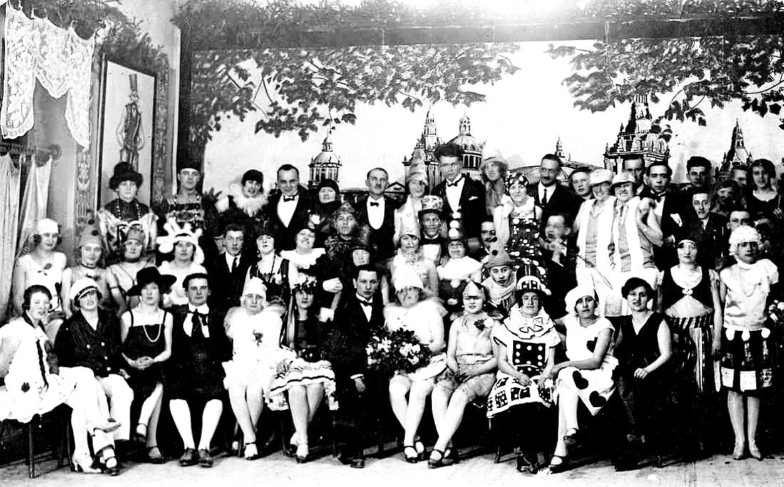 Fasching: Maskenball