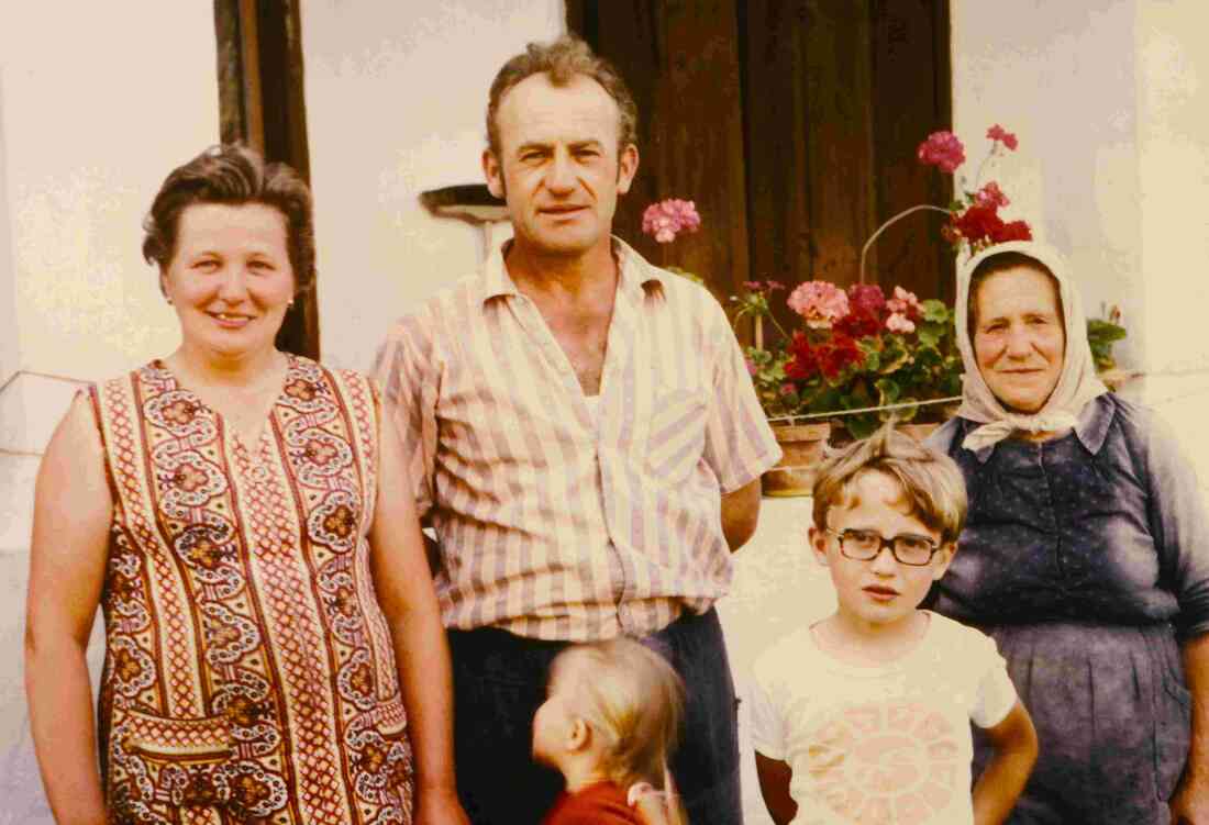 Familie Benedek - Graf Erdödystraße 55