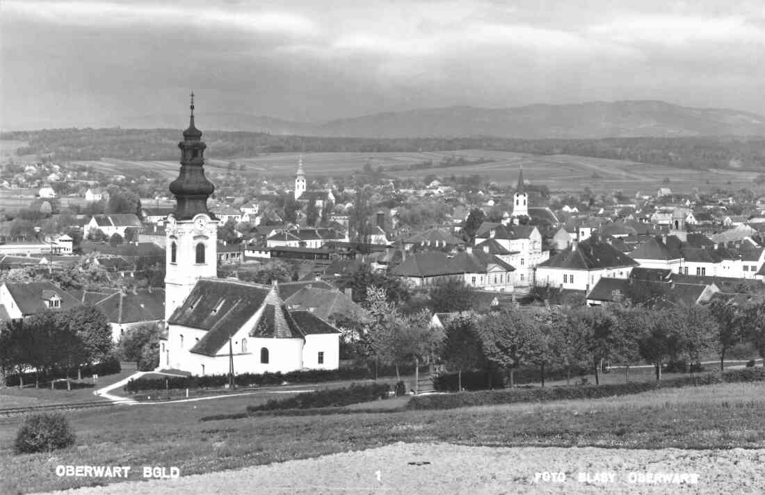 Ansichtskarte: Blick über Oberwart mit den drei Kirchen