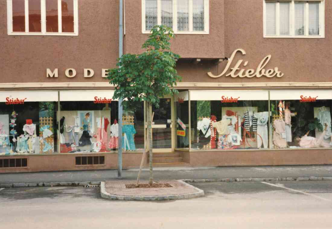 Geschäftslokal "Moden Stieber" - Hauptplatz 8