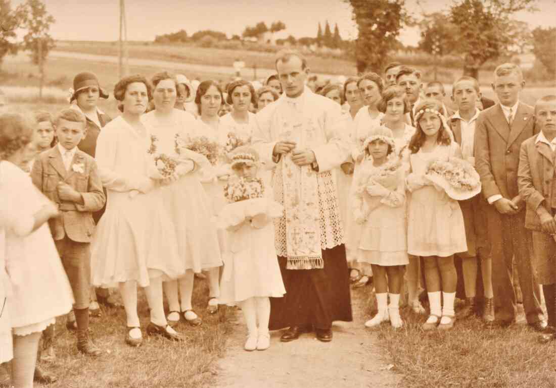 Röm. kath. Pfarrgemeinde: Primiz des Oberwarters Josef Medics