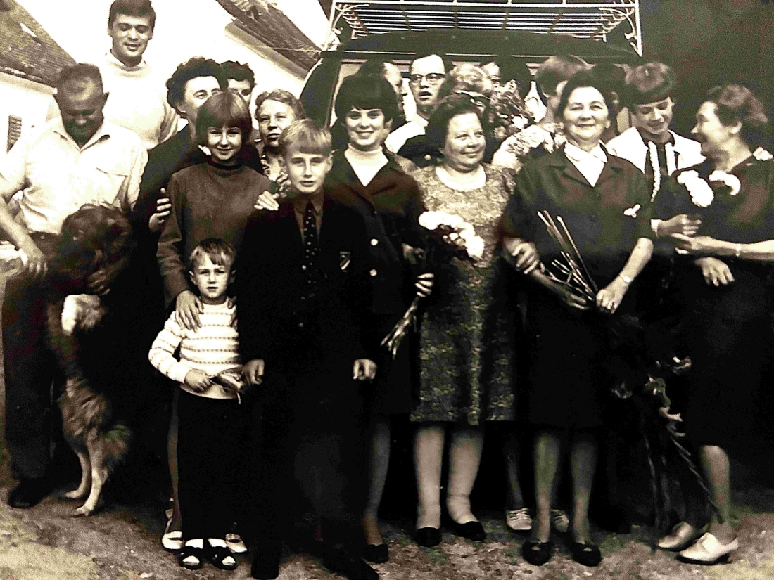 Familie Kasper mit Verwandtenbesuch aus Amerike - Kasper/Seper/Pokomandy/Klenner/Schober/Landkammer/Hansen/Hermann