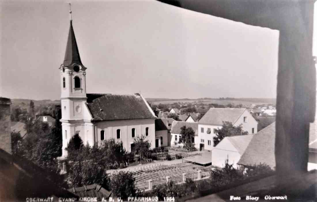 Ansichtskarte: Kirche, Pfarrhaus und Festplatz im Pfarrgarten vorbereitet für das Evangelisches Gustav-Adolf-Fest