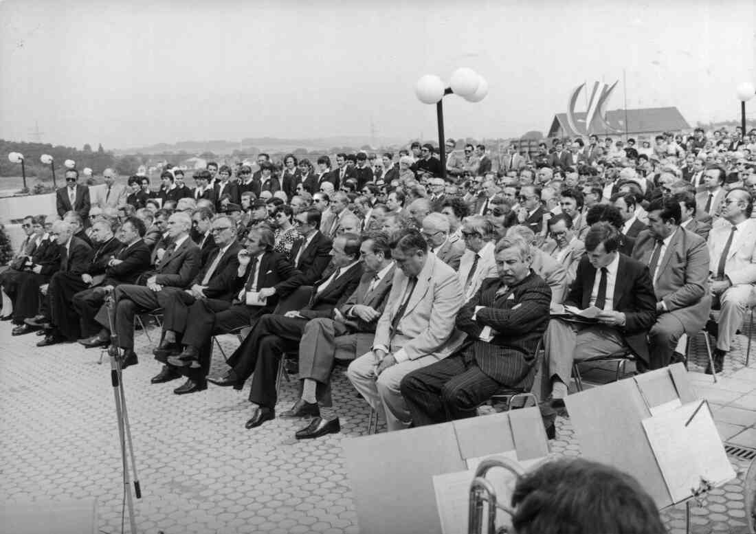 Landeskrankenhaus Oberwart (Dornburggasse 80) - Eröffnung des 1. Bauabschnitts am 26. Juni 1981