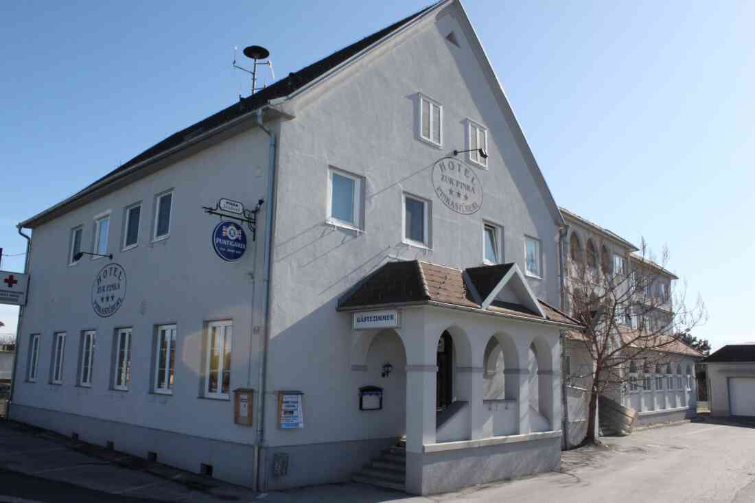 Rotes Kreuz: Schulungszentrum im ehemaligen Hotel zur Pinka, (Grazerstraße 71)