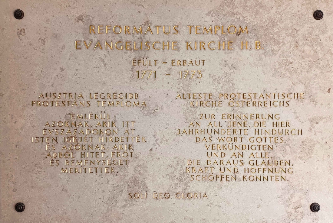Reformierte Pfarrgemeinde: Gedenktafel zur Erinnerung an den Bau der ältesten Protestantischen Kirche in Österreich