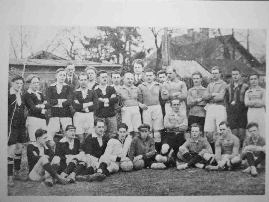 Fußball: SC Oberwart gegen den Oberwarter Fußballklub - Erinnerungsfoto 1928