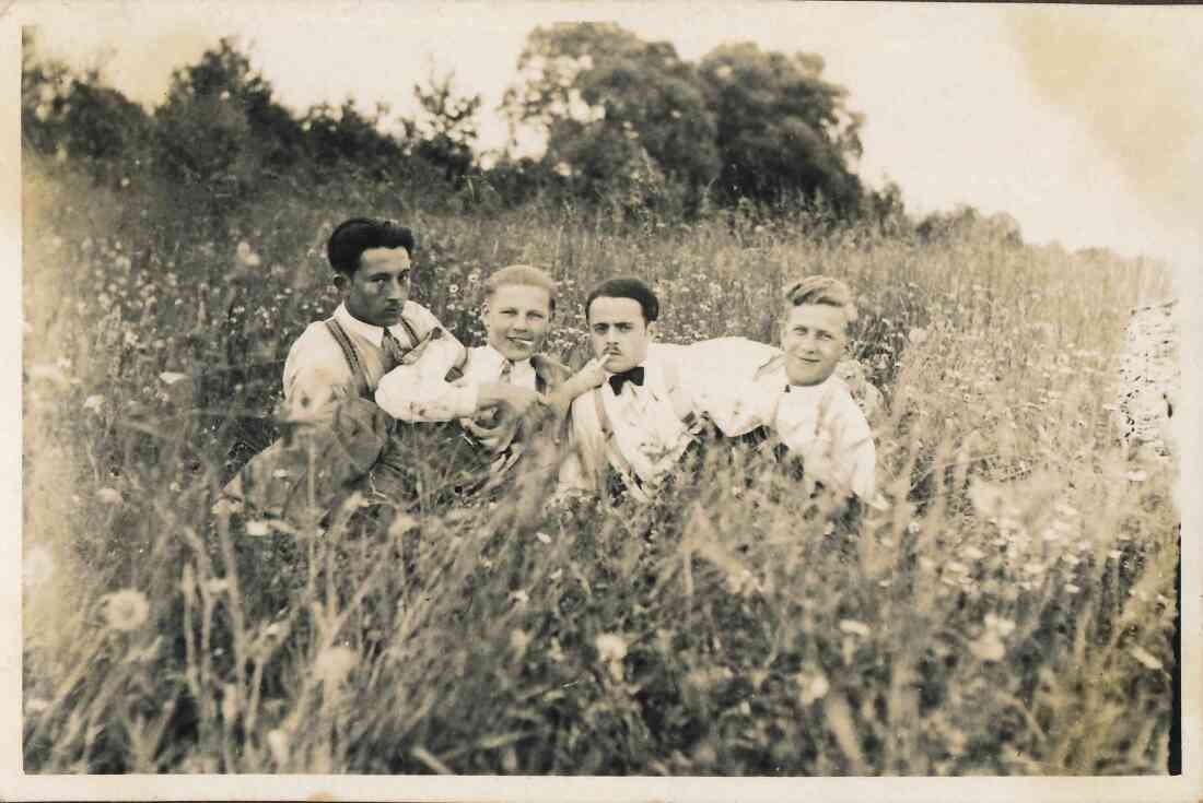 Gruppe der "Coolen, jungen Männer" der 20-er Jahre - Böcskör/Miklos