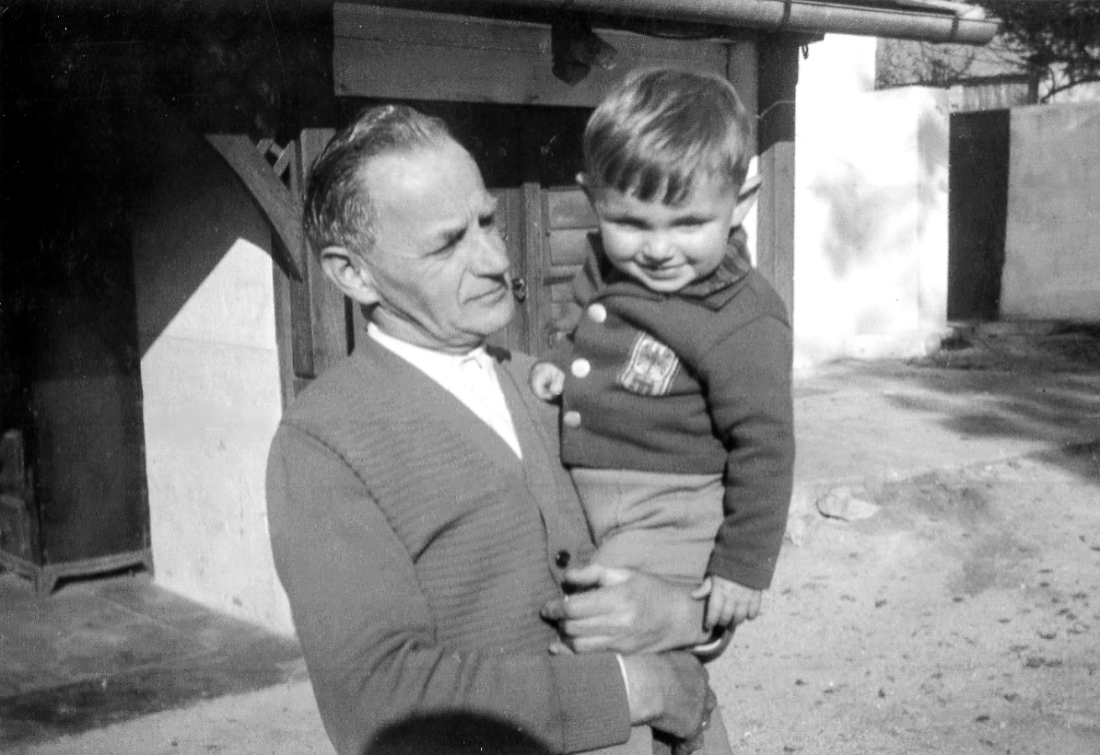 Johann Unger mit seinem Enkelsohn "Bertie" Herbert Unger jun.