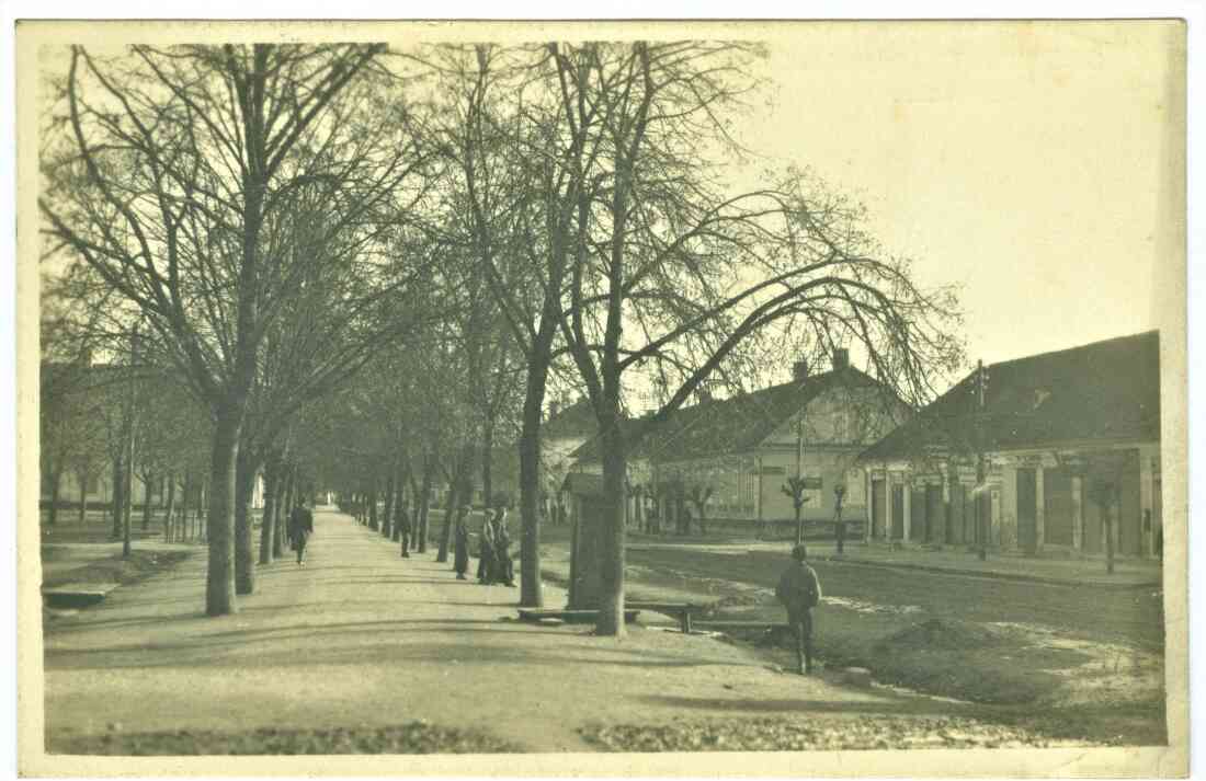 Hauptstraße gegen SO