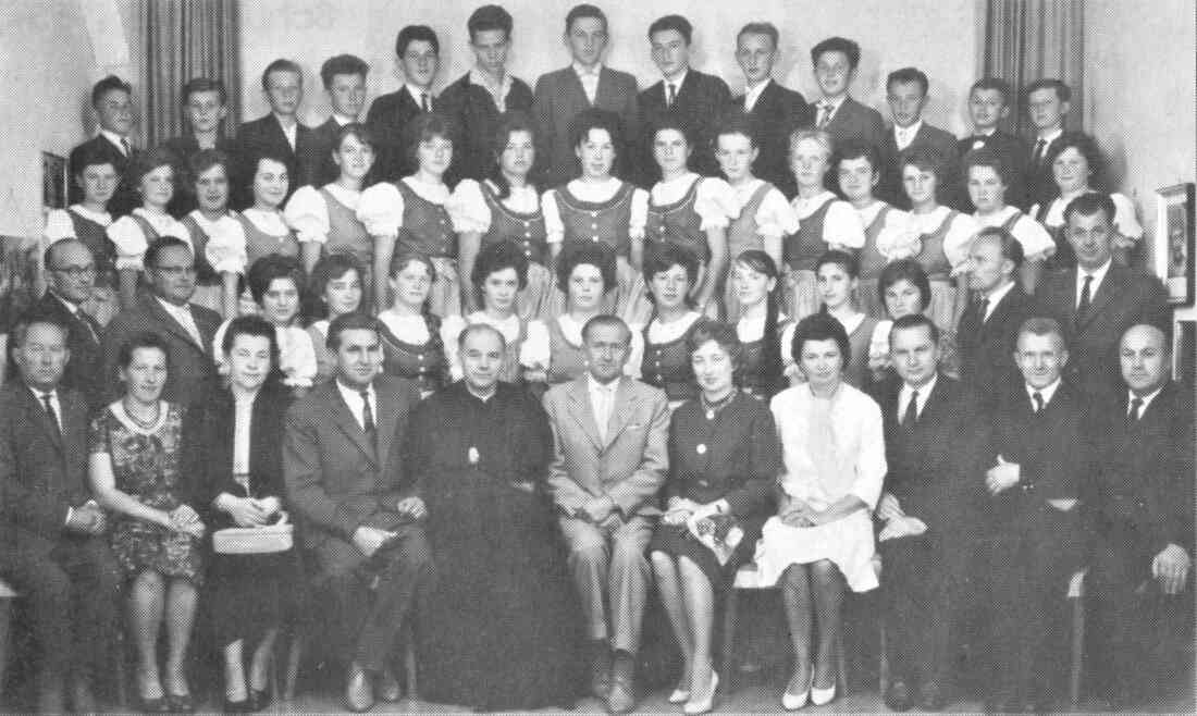 Klassenfoto der 4. Kl. Hauptschule 1961/62