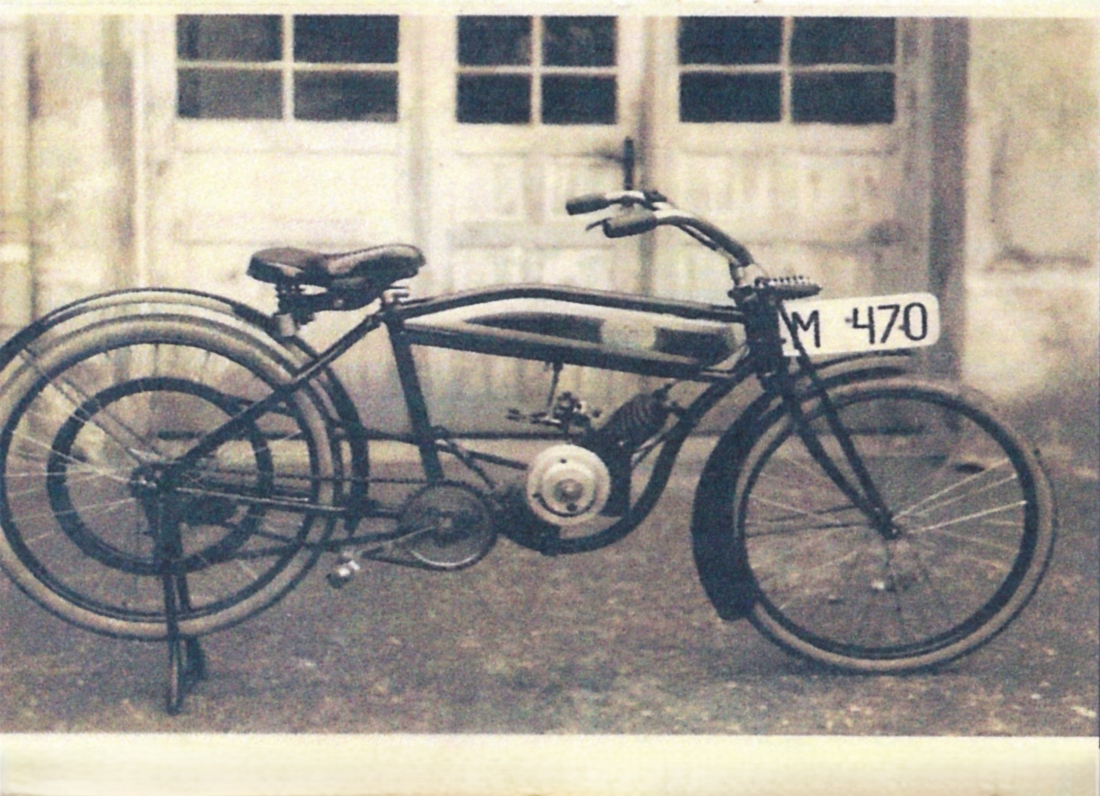 Motorrad der Marke DKW oder  DSH