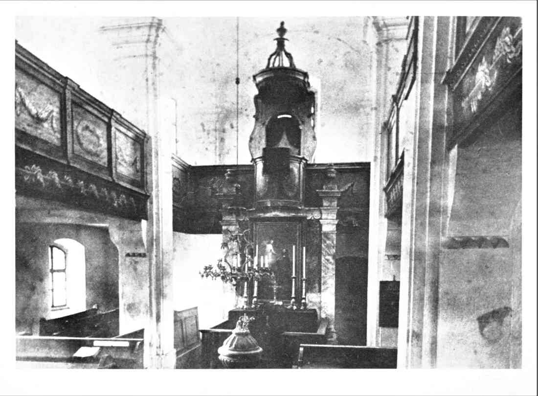 Evang. Kirche AB: Innenraum und Altar von 1812 bis 1910