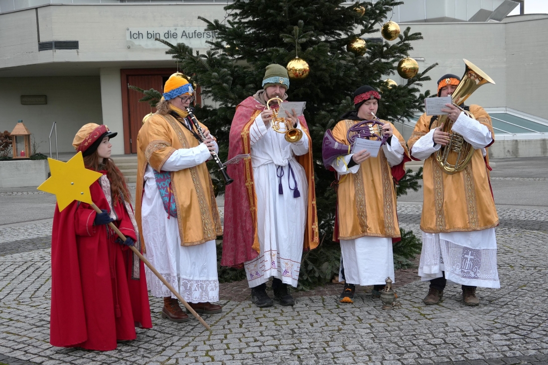 Die "Heiligen Drei Könige": Sternsinger- bzw. Sternbläsergruppe der Stadtkapelle