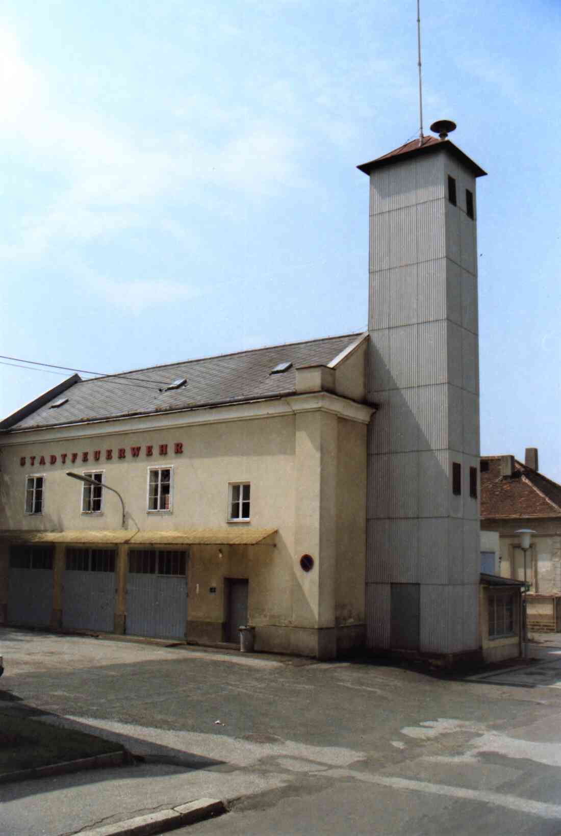 Stadtfeuerwehr: Feuerwehrhaus (Ambrosigasse 13)