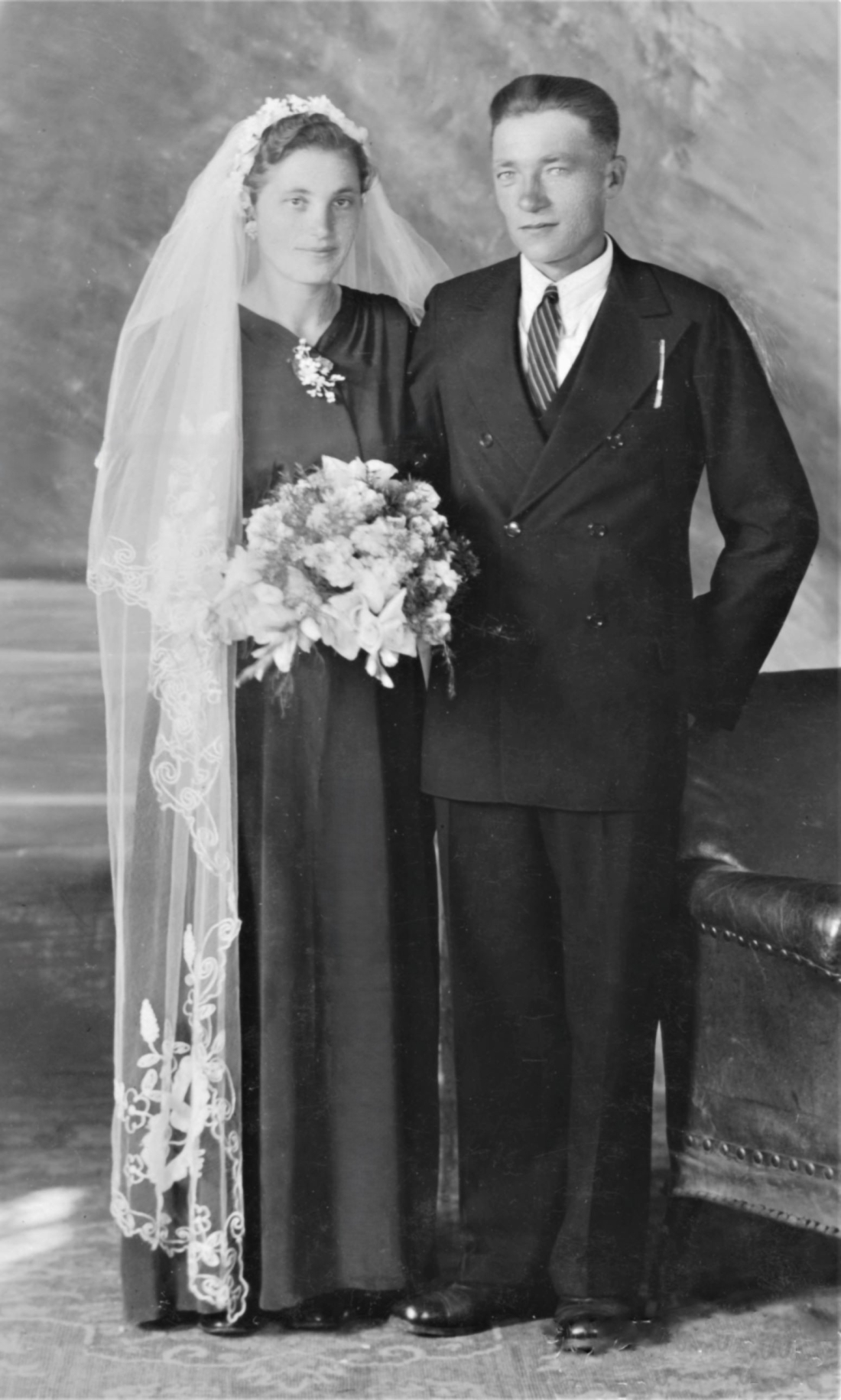 Das Hochzeitspaar Ludwig Tölly (*1910/+1982) und Julianna Seper (*1918/+2006) - Portrait // OW 318 - Grazerstraße 46