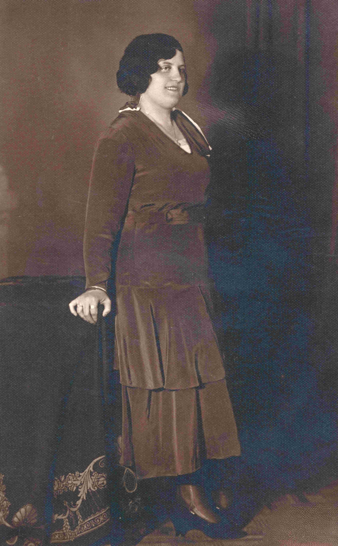 Portrait: Gisela Schober (verh. Steurer, *1904/+1984)
