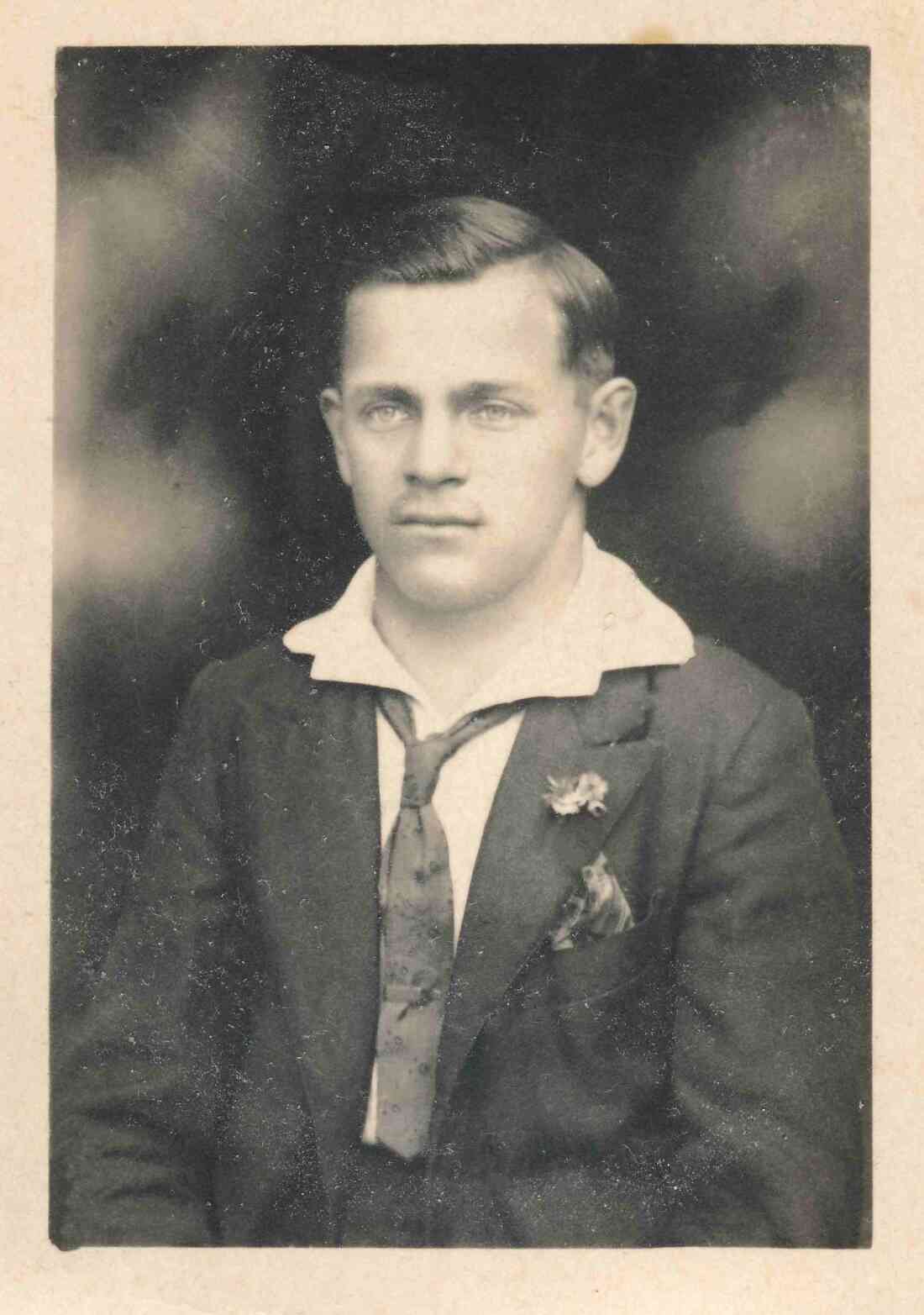 Karl Jezerniczky (geb. in Papa, *1901/+1985)