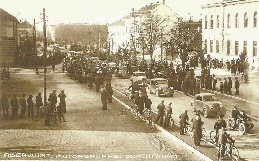 Durchfahrt Motorgruppe 1938 (Hauptplatz)