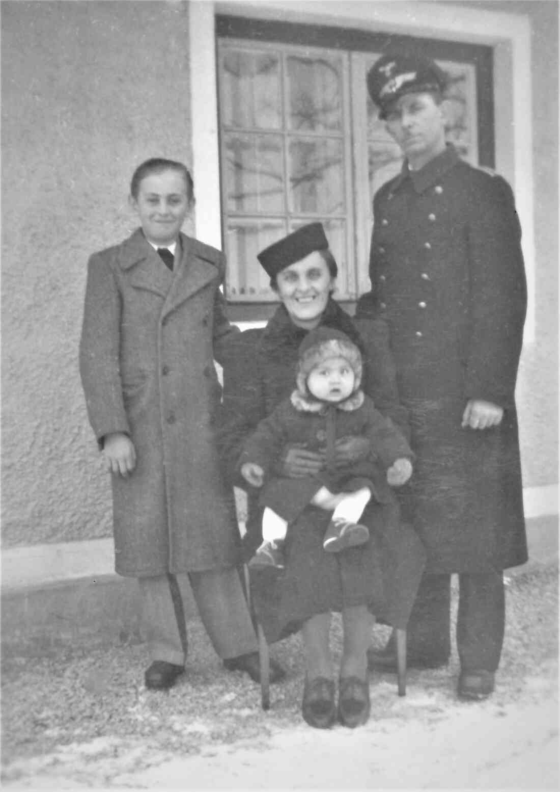 Familie Ludwig Szabo, *1901 / +1980 - (Bahnwärterhaus, heute ca. Molkereistraße 9)