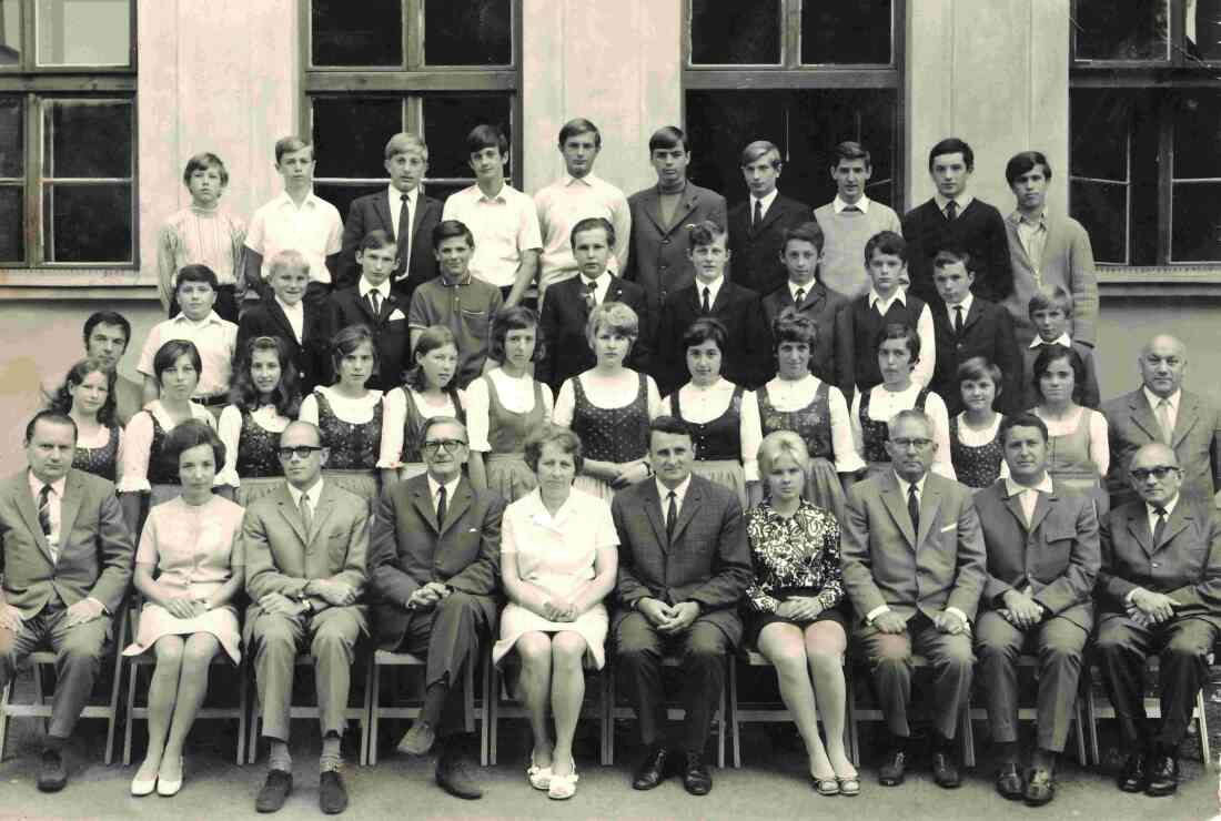 Klassenfoto der 4. Kl. Hauptschule 1969/1970