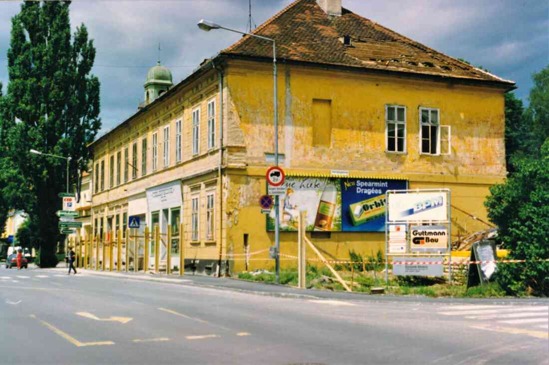 Das "Paganyhaus" kurz vor dem Abbruch (Hauptplatz 11)