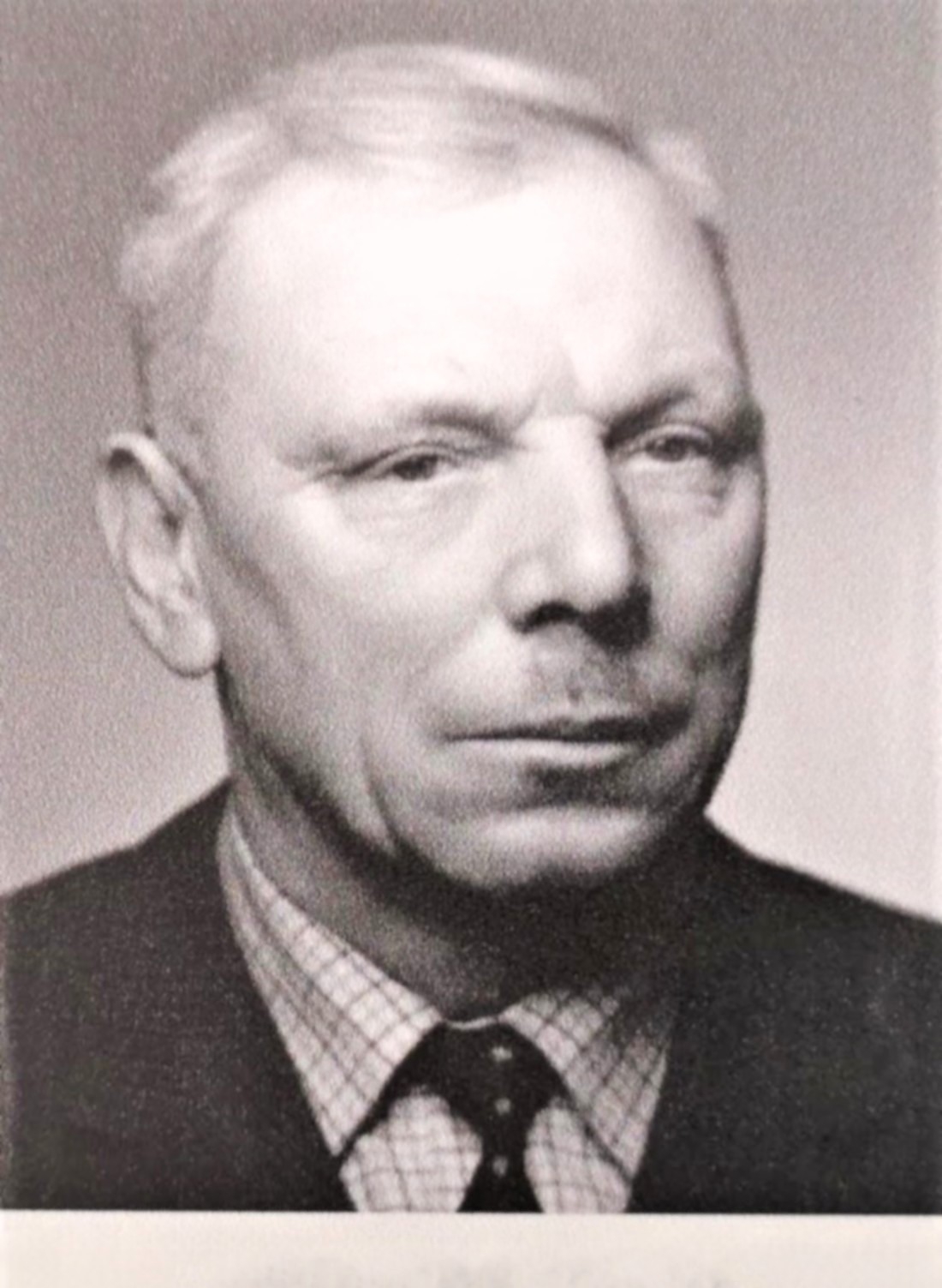 Johann Topler (Janosch - *1915 / +1998) - Grazerstraße 62  (Portrait)