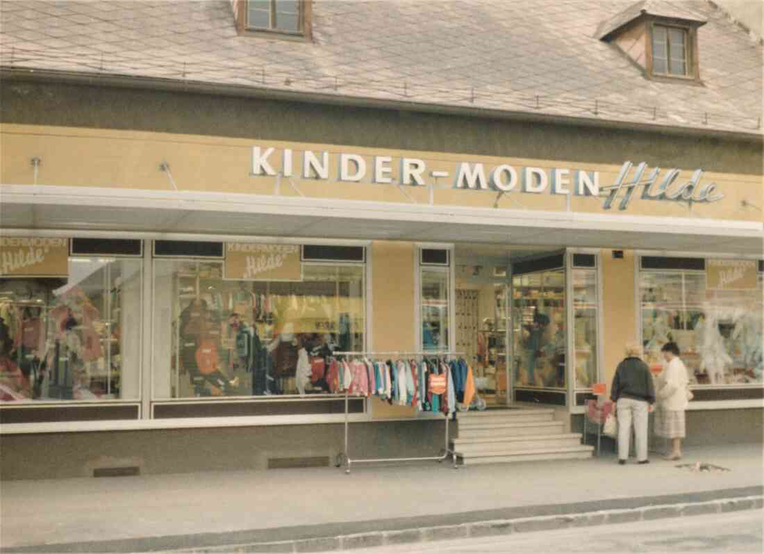 Geschäftslokal "Kinder-Moden-Hilde" - Wienerstraße 4 (Hilde und Ludwig Levonyak)