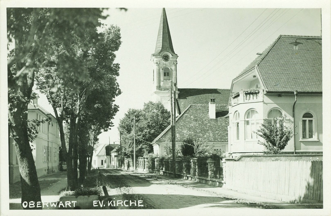 Ansichtskarte: Blick in die Evang. Kirchengasse mit Kirche