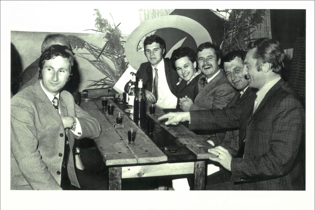 Mitarbeiter und Kunden der BB- Bank Burgenland auf der Inform 1971 - Benkö/Öhler/Humann/Jessenko/Grabenhofer