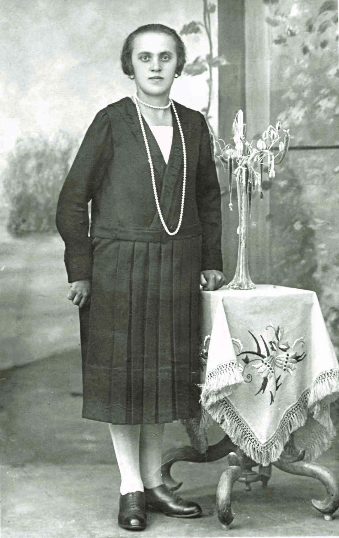 Zsofia Böcskör (verh. Szabo; *1910 / +1998) - Portrait