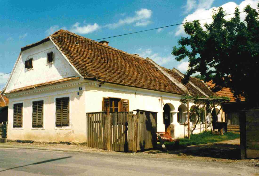 Arkadenhaus Merth - Johann Straussgasse 37