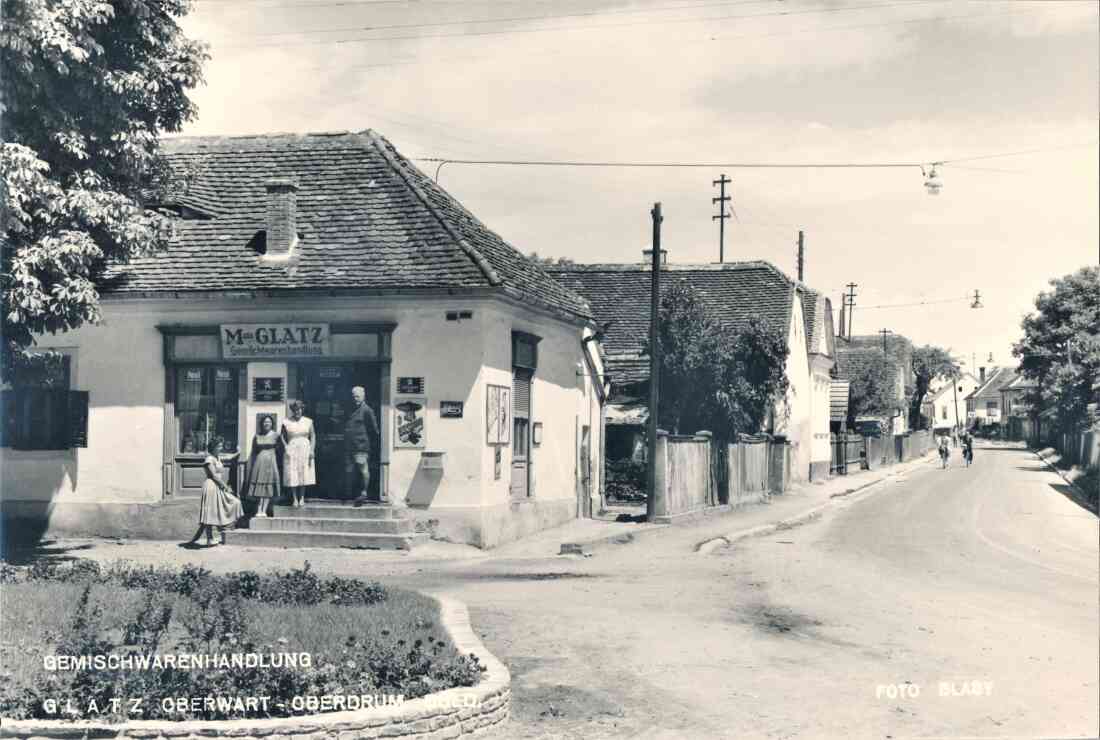 Gemischtwarenhandlung Glatz - Grazerstraße 26 mit Blick auf die Straße in Richtung NO